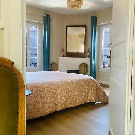 Affittacamere Chambre privée dans maison de ville du XVIIIe siècle